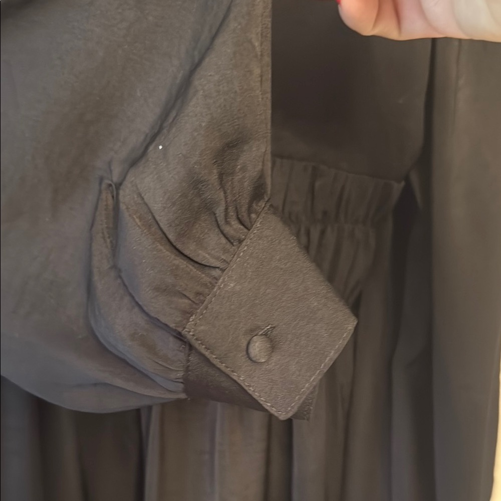 Express Flowy Elegant Black Dress - Picture 5 of 11